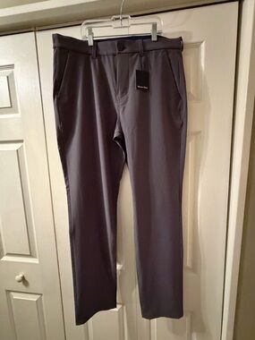 NWT Mizzen+Main Men’s Helmsman Charcoal Chino Pant 34x32 Slim